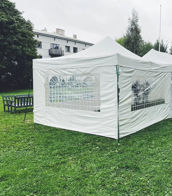 Leie quick-up-telt hvitt – 4 × 4 m Leie quick-up-telt hvitt – 4 × 4 m